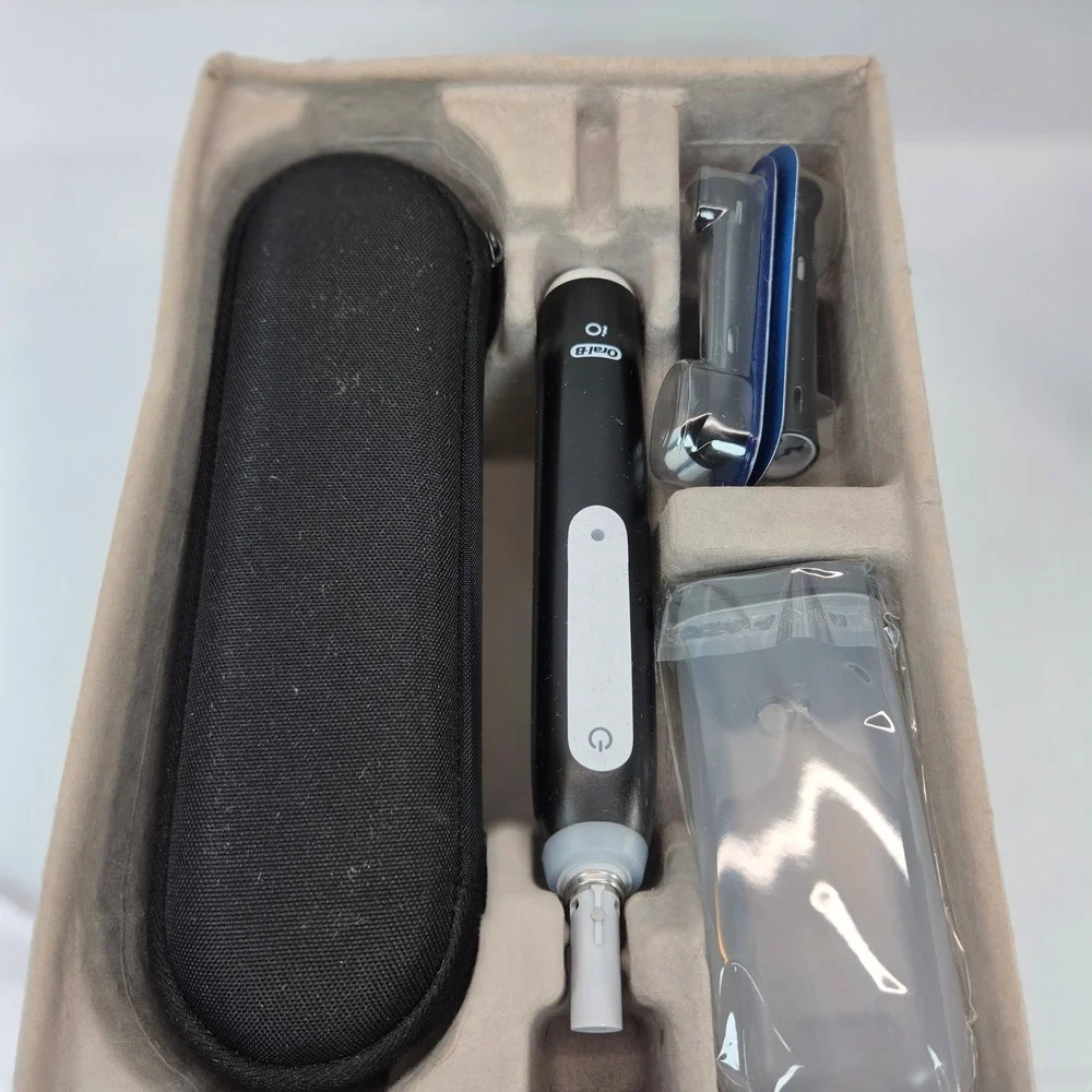 Oral-B iO Series 3 Limited Electric Toothbrush Matte Black 3 Modes Travel Case